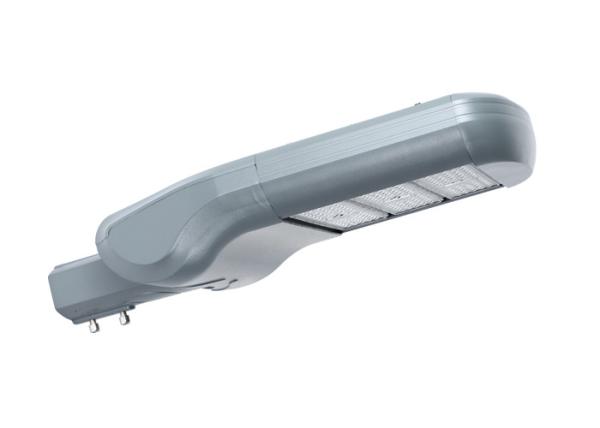 Ergonomics Outdoor Street Lamp Five Years Warrenty Uniformed Color Lighting