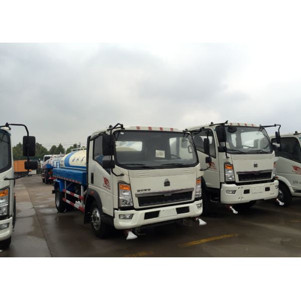Брызгающ тележку 5 - шасси тележки светлой обязанности 8КБМ СИНОТРУК ХОВО для топить дороги