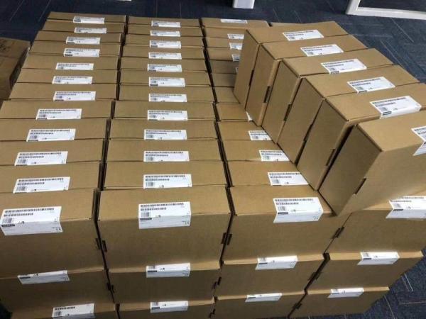 6ED1052-1MD08-0BA1 Original Packaging Siemens LOGO 8 12 24RCE Basic Module With Display