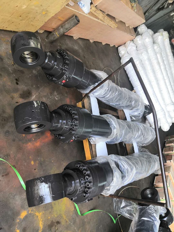 SY335  boom arm bucket  hydraulic cylinder