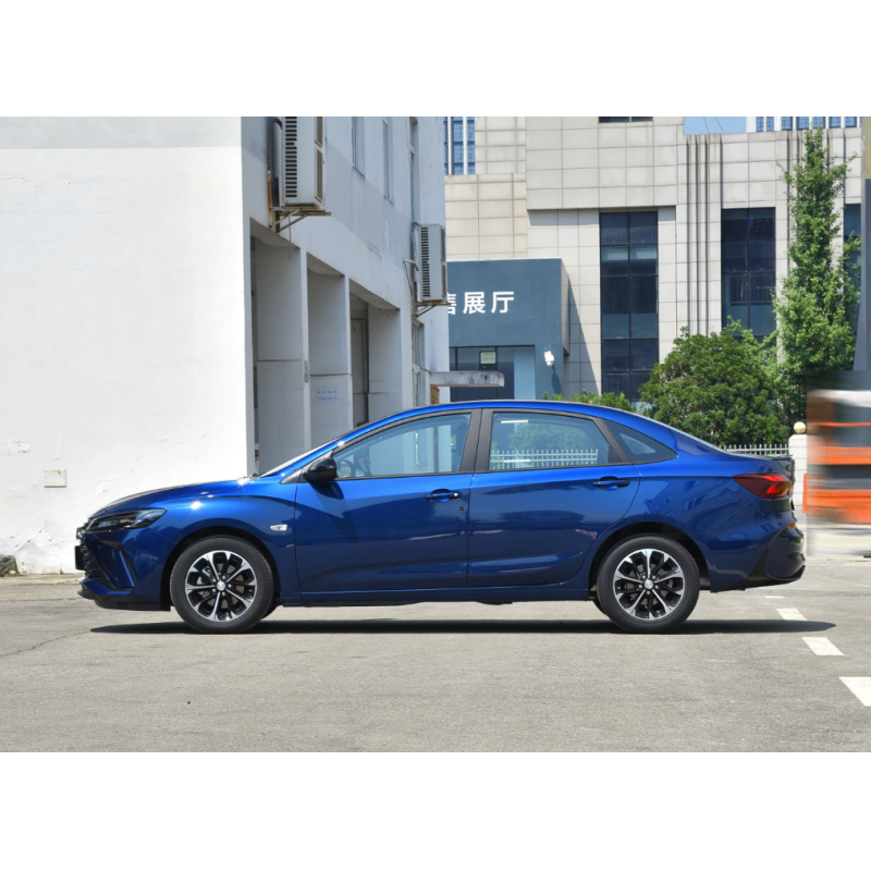 Top Version Automobile for Tashkent Uzbekistan Market Chevrolet Captiva Onix Cruze
