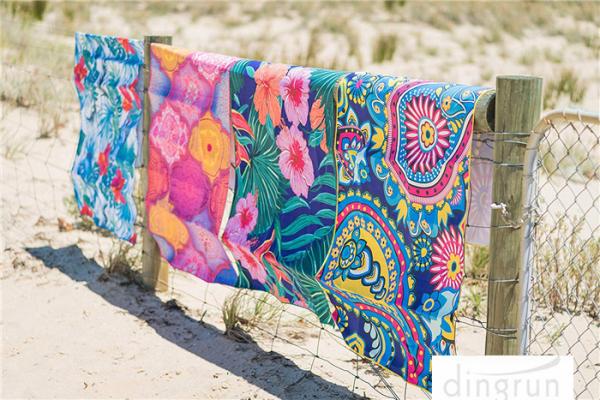 Quick Dry Sand Free Travel Microfiber Beach Towel  For Beach Travel Outdoor