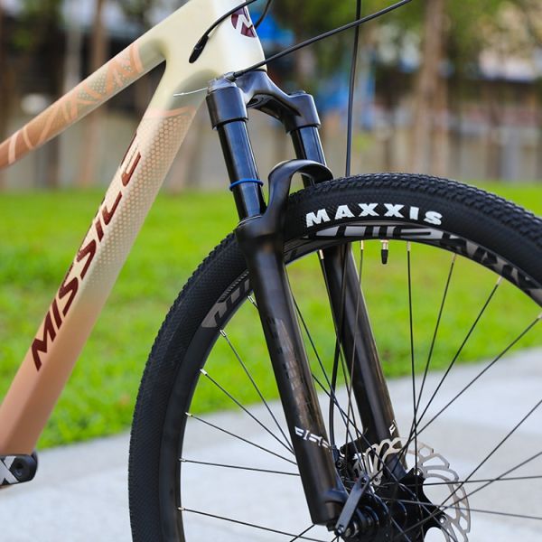 29 дюймовый велосипед из углеродного волокна