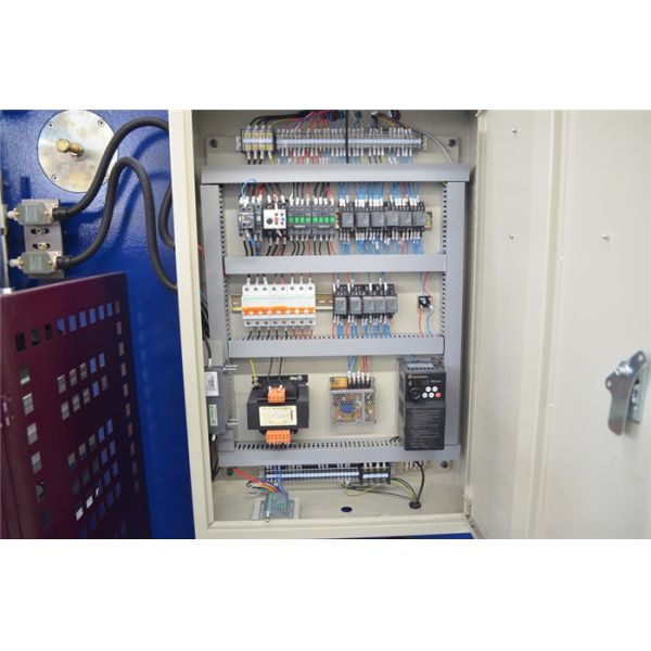 Сила мотора тормоза 4кв прессы машины гидравлического металла стальной пластины режа автоматическая