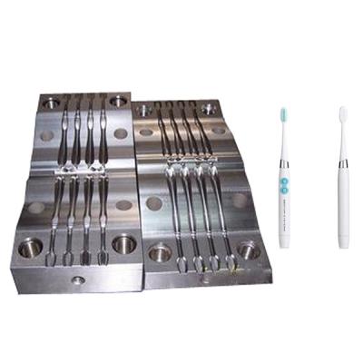 O molde plástico personalizado do corredor quente utiliza ferramentas multi cavidades para a escova de dentes