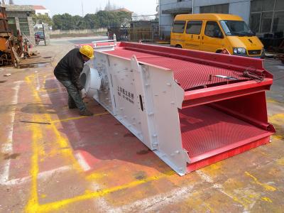 Double Deck Vibrating Screen Machine Vibratory Feeder For Aggregates Separating