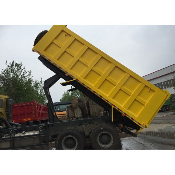 10 Wheels Dump Truck HOWO ZZ3257N3847A 30 Tons 16 - 20 CBM