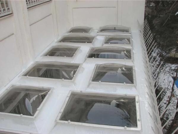 Heat Formed Pyramid / Dome Skylight Roofing 100 % Polycarbonate Material