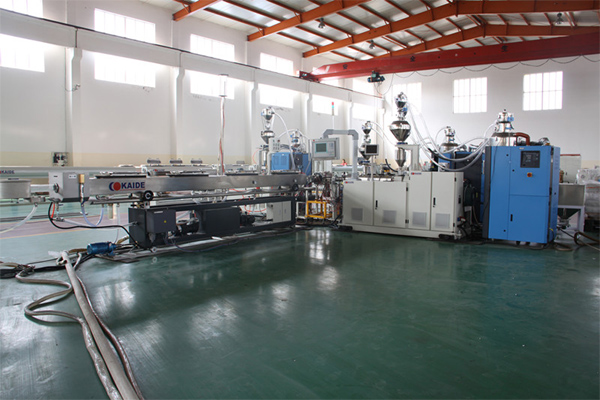 25m/min Multilayer PA EVOH Pipe Production Line , 5 Layer Nylon Fuel Tube Production Machine