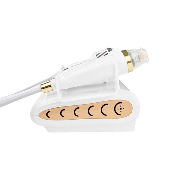 Upgrade Nano Microneedle Skin Rejuvenation Machine For Age Spots 0.5-5J Energy OEM ODM