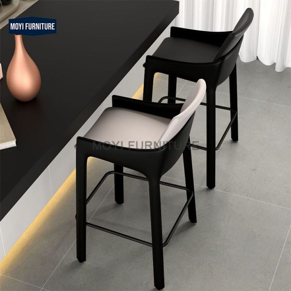 MOYI High Quality Living Room Walnut Saddle bar Chair Metal Base bar Stool for Dining and Restaurant Commerical Use