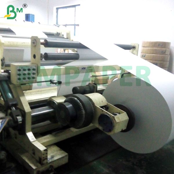 140g 160g Resistencia al pliegue suave Eco-friendly Papel blanco alto sin madera para folletos Portadas de libros