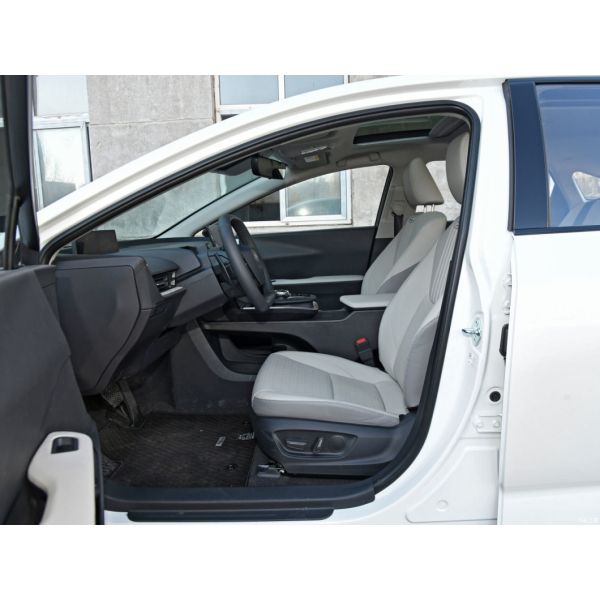 Online/Local After-sales Service Toyota Bz3 2023 616km Long-Range Electric Sedan