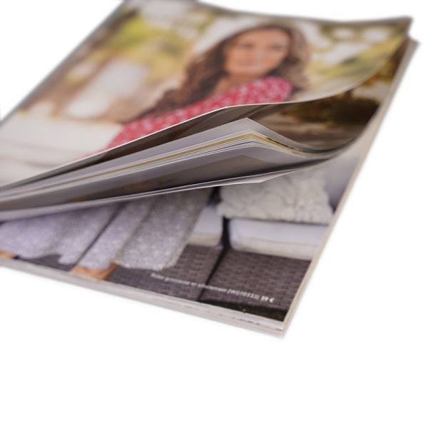 Softcover Custom Size Brochure Printing Fsc Iso9001 Certificate