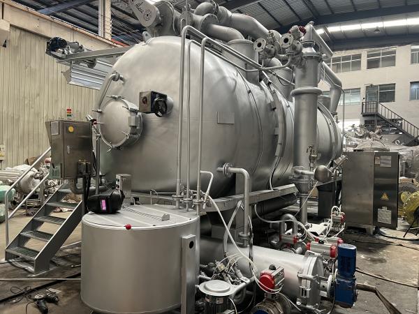 Machine à teindre aérodynamique à flux d'air pour pièces à haute température