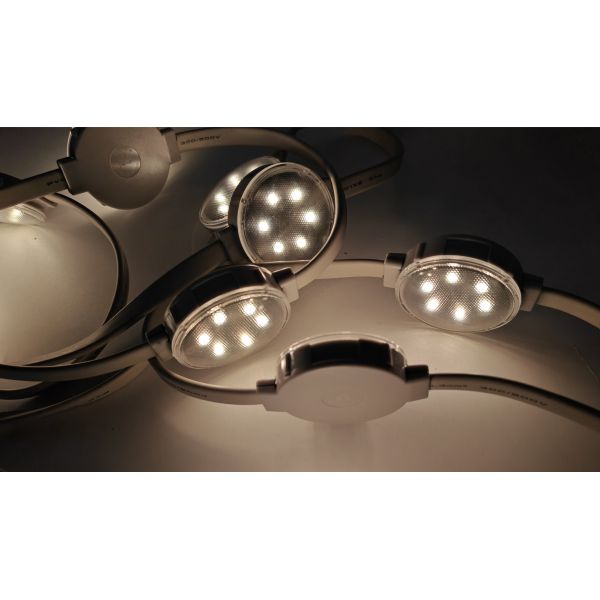 Наружное рождественское украшение 6500k Цветный светодиодный точечный пиксельный свет с декоративной функцией