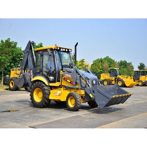 XC870K Heavy Earth Moving Machinery Cummins Engine 7440*2350*3450m