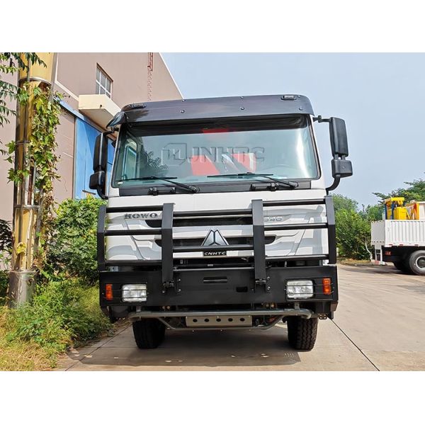 Howo Fence Cargo Truck 10Tons Folding Crane 6X6 10 Wheels 340hp For Sale