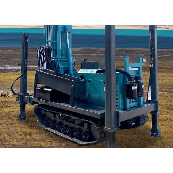 30° All-terrain Crawler Drilling Rig For Farm Irrigation & Drinking Water
