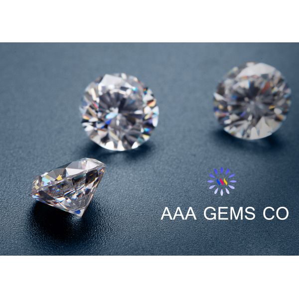 Round brilliant cutting white moissanite 10mm DEF color VVS clarity 4cts for wedding ring