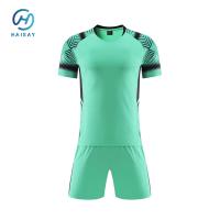 Vestidos de fútbol de alta calidad Diseño personalizado del equipo, 100% poliéster, transpirable y seca rápido, tamaños para clubes aficionados / profesionales
