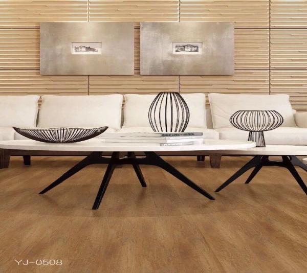 152.4*914.4mm PVC Floor Covering Thickness 2.0mm Wear Layer 0.1mm