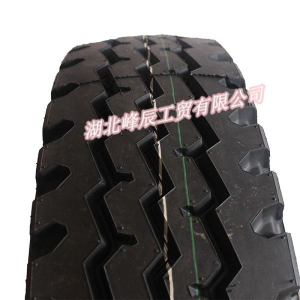 Original Quality Dongfeng Double Star/Aeolus 10.00R20 Truck Tyre