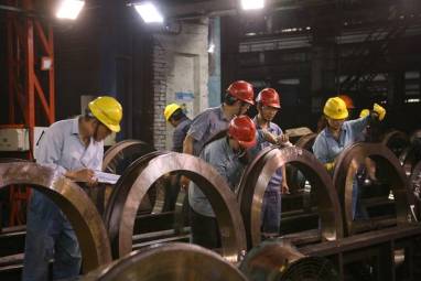 Горячекатаный выкованный рельс катит диаметр 851mm для локомотивных фур