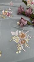Tissu en 3D à base de fleurs Tissu de soie élégante et respirante Tissu de dentelle en maille Tissu de soirée d'occasion de luxe