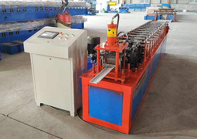 Стальная машина 12m/Min двери шторки ролика управлением PLC гаража автоматически работая