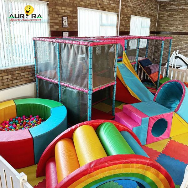 Equipamento de aluguer para festas de playground ao ar livre