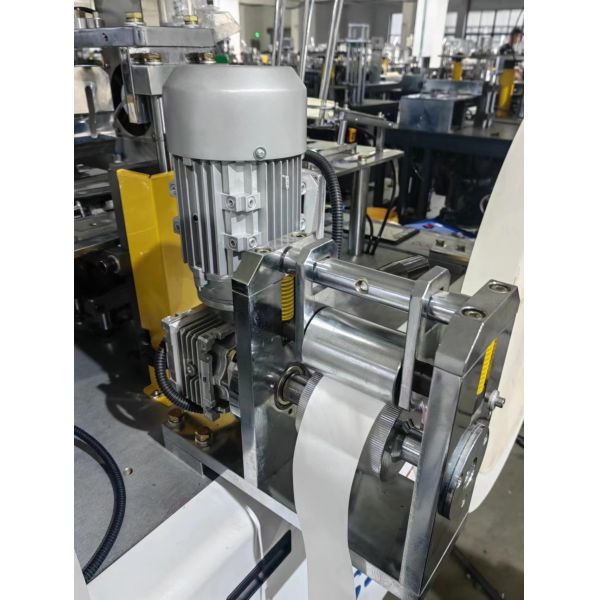 Machine de formation thermique en plastique de tasse de papier de machines complètement automatique