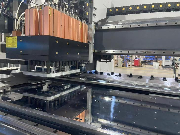 МАШИНА РАСТОЧКОЙ CNC ATC Lamello 6-встала на сторону HB711NH8 для работы по дереву