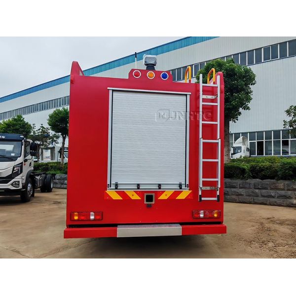HOWO Пожарная машина 12000L 6 X 4 Вода и пена Пожарная машина спасения