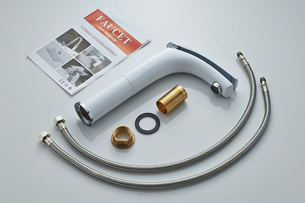 Modern Brass Bathroom Basin Faucets White Painting With Save Water Aerator