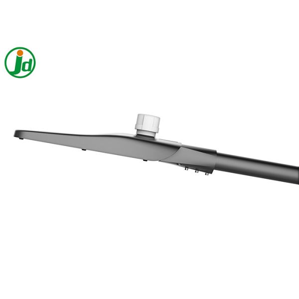 Réverbères actionnés solaires du contrôle intelligent LED, réverbères 100W