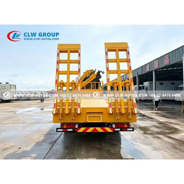 Sinotruk HOWO 6x4 Flatbed Wrecker Truck with 10 Ton Knuckle Boom Crane