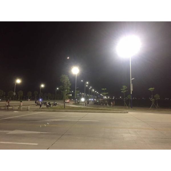 160Lm/W high efficiency LED Street light 50W with IP66 waterproof rating.