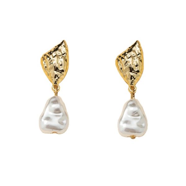 2025 Popular and Elegant a Pair of Opposite Sex Pearl Earrings Hot Selling