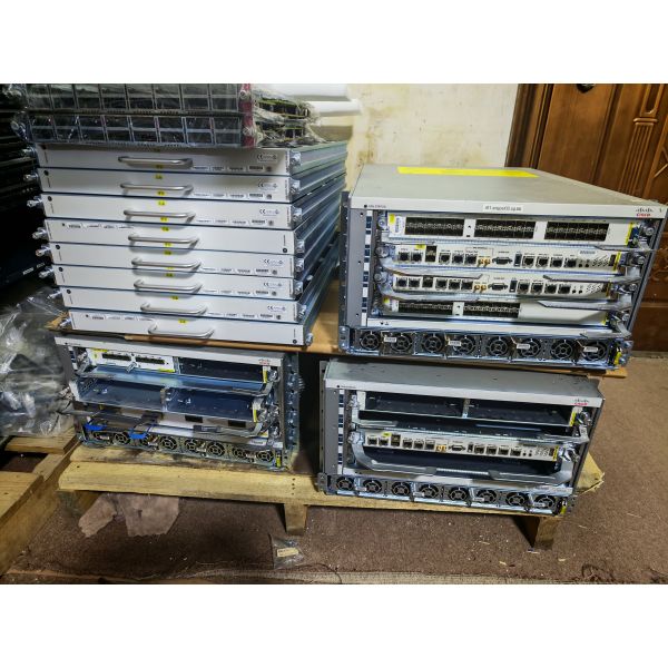 Cisco ASR-9904 Router with 2x10G/IG Service Edge Line Card (BRAS) Configuration