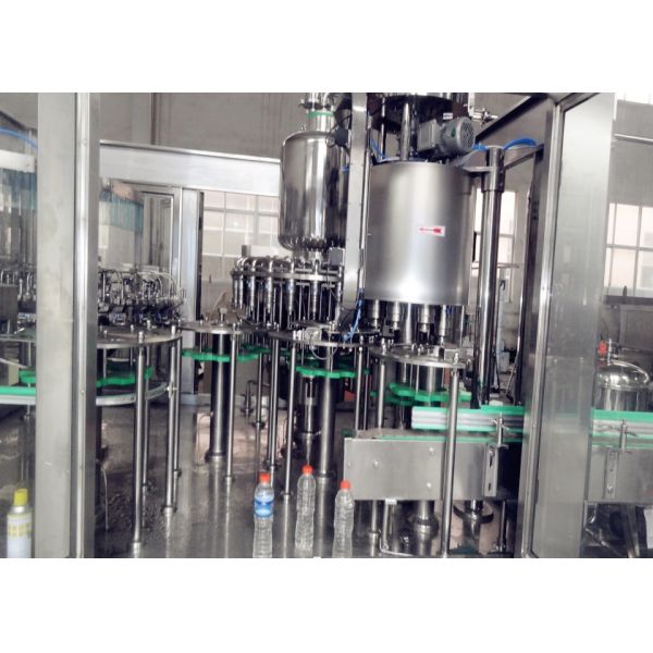 Safe Commercial Bottling Equipment , 2500kg/H Automatic Bottle Filling Machine