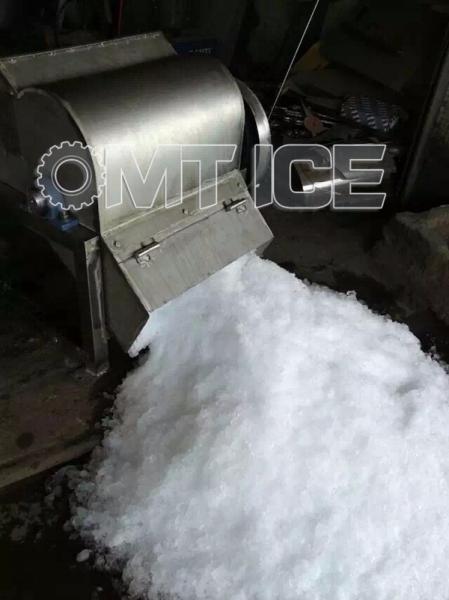 Food Grade Industrial Crushed Ice Machine 30kg/Pcs Anti Rust And Corrosion Free