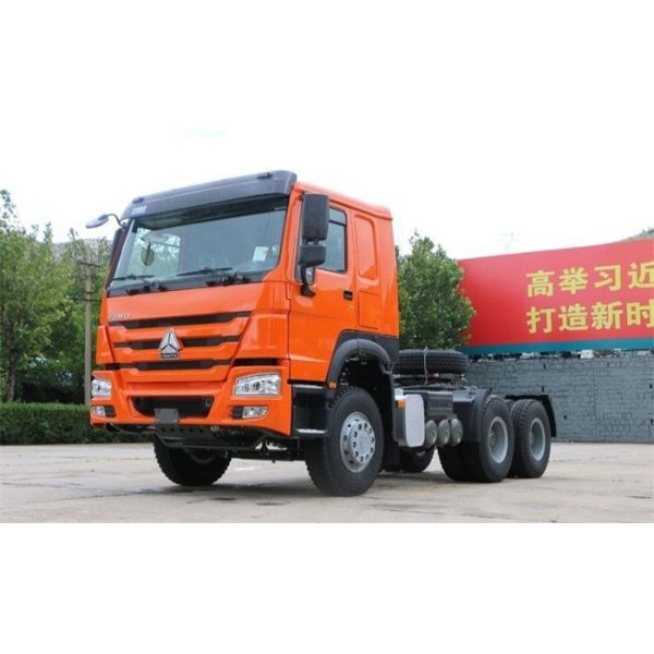 ZF8118 Steering 371HP EURO II  HOWO A7 Semi Truck Tractor
