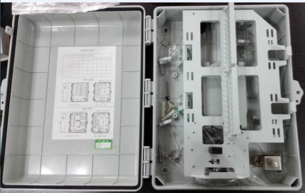 32 Core Plastic  Optical Fiber Distribution Box Outdoor Or Inddor Wall Mounted