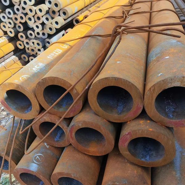 Alloy 45# AISI1045 S45C Carbon Steel Seamless Pipe Structure Application Steel Pipe