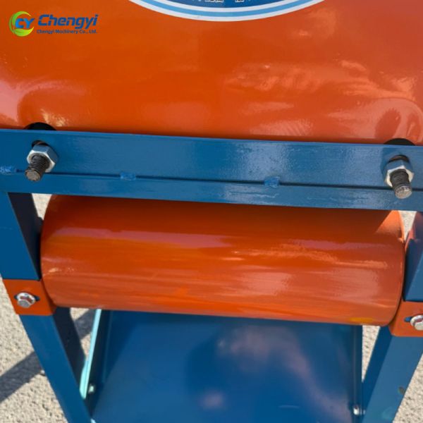 Steel Corn Sheller Machine Maize Separator Harvest Processing Equipment