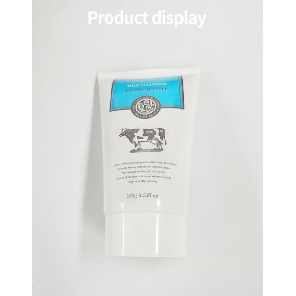 Vente à chaud Nettoyeurs doux Pores mousse de lait Nettoyage du visage Nettoyeurs du visage Laver le visage