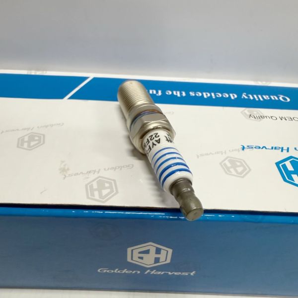 SP-411AYFS22FM Standard Alloy Electrode Spark Plugs Replacement For FORD Car