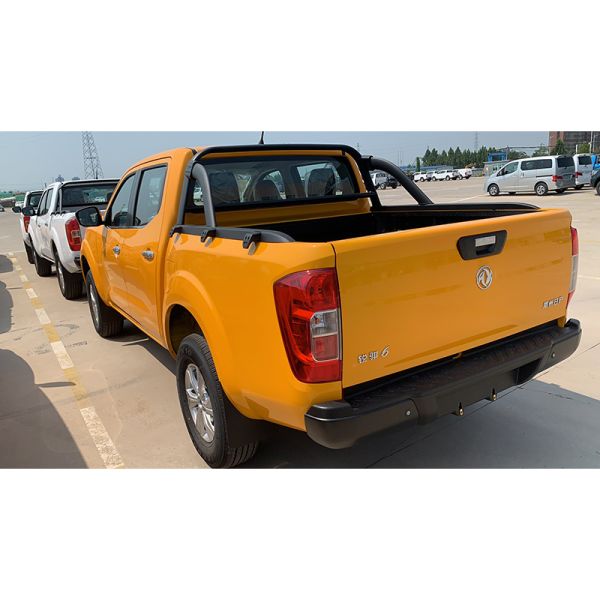 Left-Hand Drive 4x4 Electric Cars Dongfeng Pickup Truck with Manual Transmission