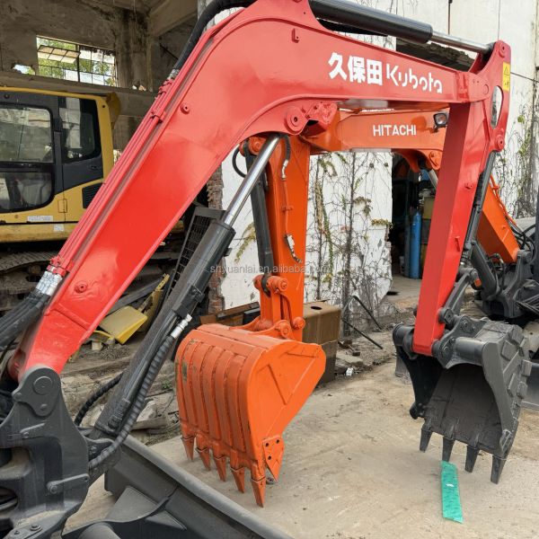 KX163 Excavateur Kubota Haute précision et bras robustes pour vos besoins de construction